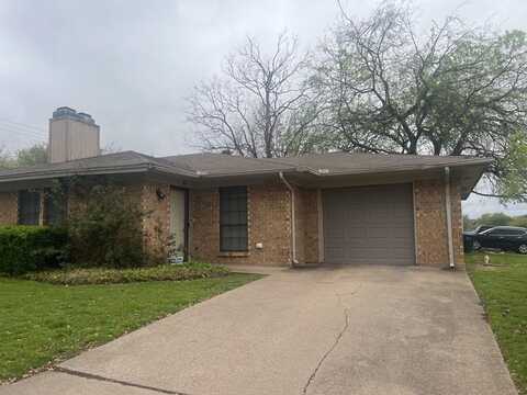 6300 Peggy Drive, Fort Worth, TX 76133