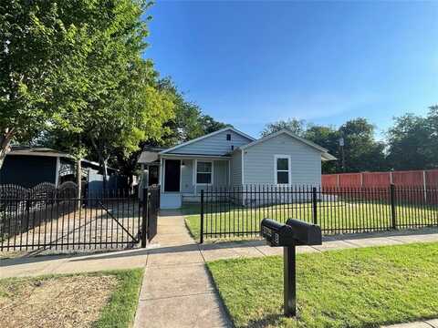 3735 Millet Avenue, Fort Worth, TX 76105