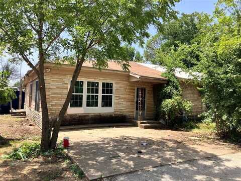 213 18th Street, Mineral Wells, TX 76067