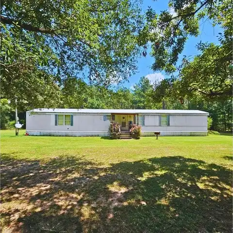 169 Mt. Olive Road, Coushatta, LA 71019