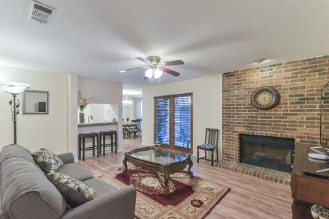 1309 Memory Lane, Arlington, TX 76011