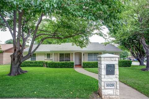 1029 Edgewood Trail, Benbrook, TX 76126