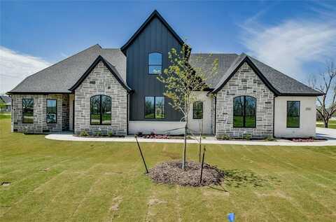 2721 Village Road, Granbury, TX 76049