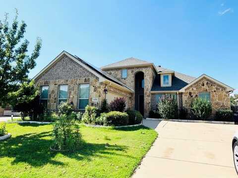 5028 Breezewind Lane, Fort Worth, TX 76123