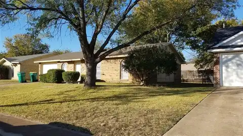 131 Yorkshire Drive, Cedar Hill, TX 75104