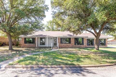 108 Parkview Drive, Brady, TX 76825