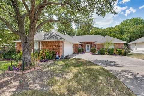 8705 Glen Hollow Drive, Fort Worth, TX 76179