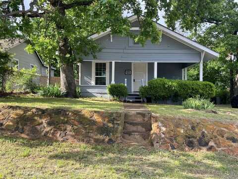 525 E Munson Street, Denison, TX 75021