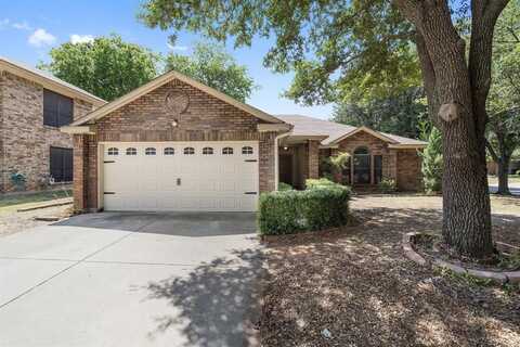 6600 Springhill Drive, Watauga, TX 76148