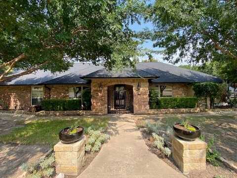 201 Green Oaks Trail, Hudson Oaks, TX 76087