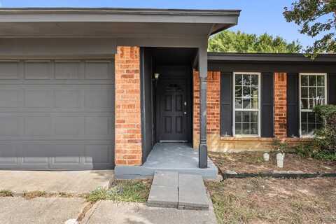 2209 Benbrook Drive, Carrollton, TX 75007