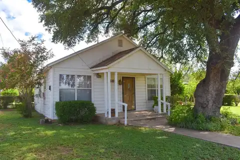 606 W Walker, Brady, TX 76825