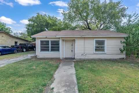 6025 Nell Street, Forest Hill, TX 76119