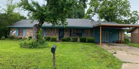 603 11th Street, Clarksville, TX 75426