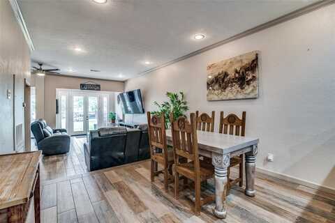 452 Yacht Club Drive, Rockwall, TX 75032