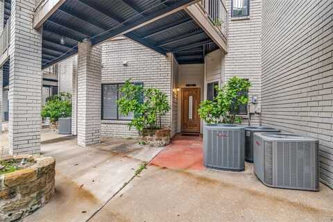 452 Yacht Club Drive, Rockwall, TX 75032