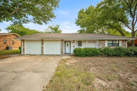 2490 Holly Street, Stephenville, TX 76401