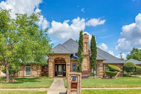 3509 Meadowside Drive, Bedford, TX 76021