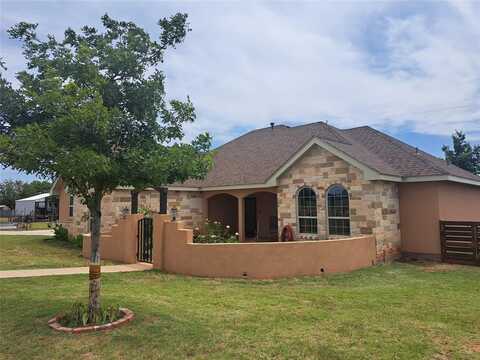 928 Hillside Road, Sweetwater, TX 79556