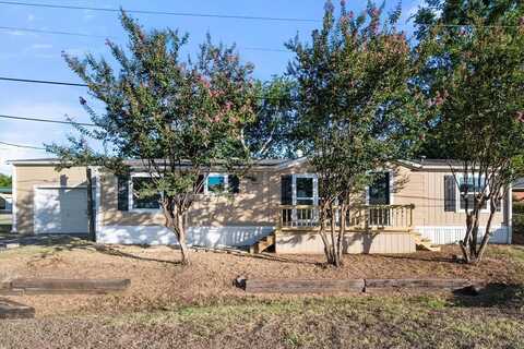 304 E Forgey Street, Blooming Grove, TX 76626