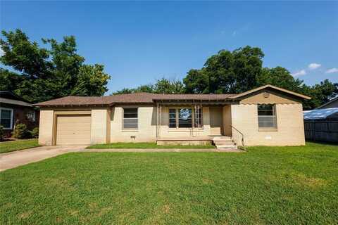 312 Hurstview Drive, Hurst, TX 76053