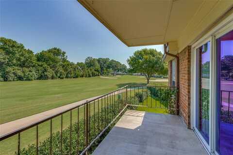 4028 Ridglea Country Club Drive, Fort Worth, TX 76126