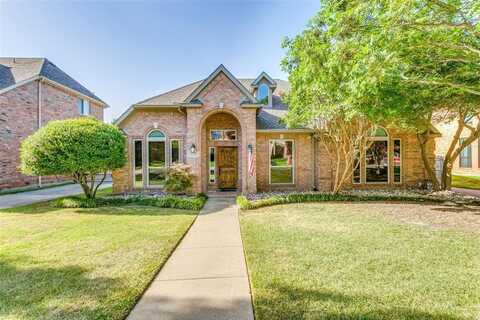 2726 Hidden Lake Drive, Grapevine, TX 76051