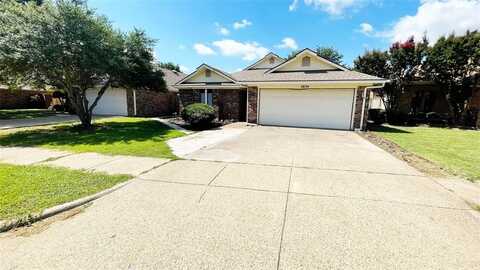 2834 Big Oaks Drive, Garland, TX 75044