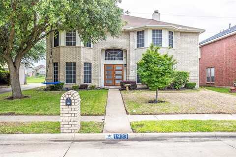 1933 Pin Oak Lane, Lancaster, TX 75146