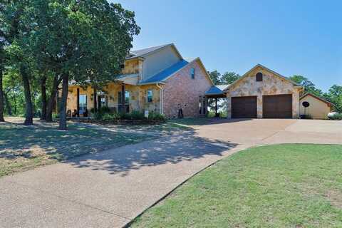 137 Silver Lakes Drive, Sunset, TX 76270