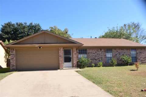 5805 Willow Valley Drive, Arlington, TX 76017