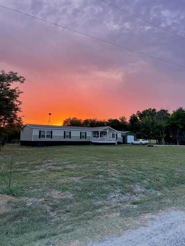 5740 County Road 1091, Celeste, TX 75423