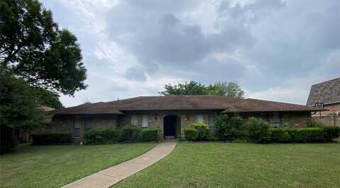 1441 Marlene Place, DeSoto, TX 75115