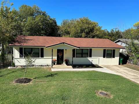 307 E Williams Street, Saint Jo, TX 76265