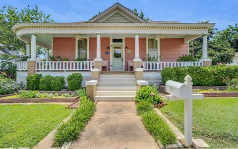 601 S Magnolia Street, Palestine, TX 75801