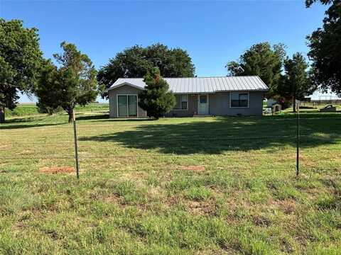 706 County Road 116, Seymour, TX 76380