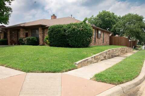 2441 Oakmont Drive, Bedford, TX 76022