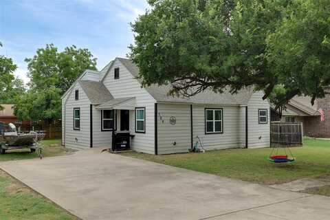 109 W Purdom Avenue, Alvarado, TX 76009