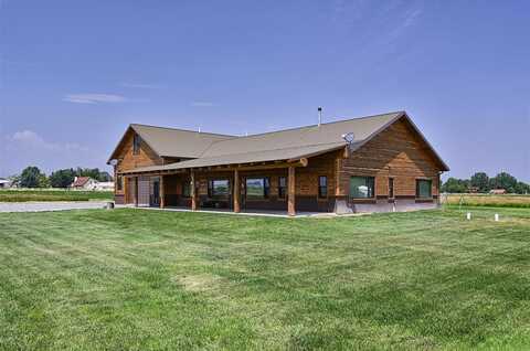 11 Happy Trails Rd, Cody, WY 82414