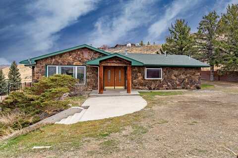 604 Date St, Cody, WY 82414