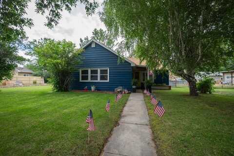 609 7th St S, Basin, WY 82410