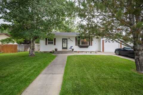 607 7th, Cody, WY 82414