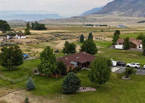 36 Diamond View Rd, Cody, WY 82414