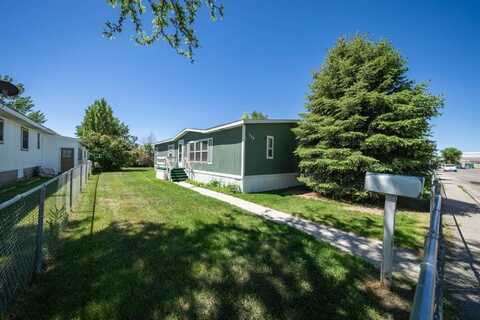 328 Thomas Ave, Worland, WY 82401