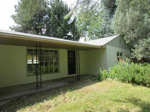 48 Road 2EE, Cody, WY 82414