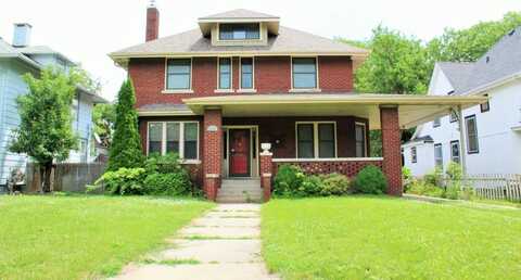 2112 JACKSON ST, Sioux City, IA 51104