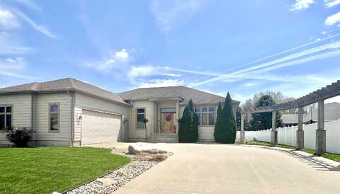 422 S Crawford, Vermillion, SD 57069