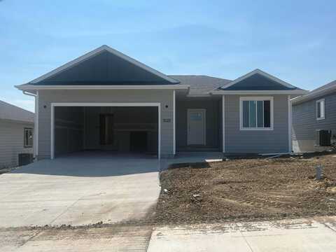 1620 14th St SE, Orange City, IA 51041