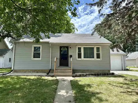 710 E 6TH ST, Storm Lake, IA 50588