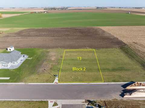 1501 Willard Ln, Larchwood, IA 51241